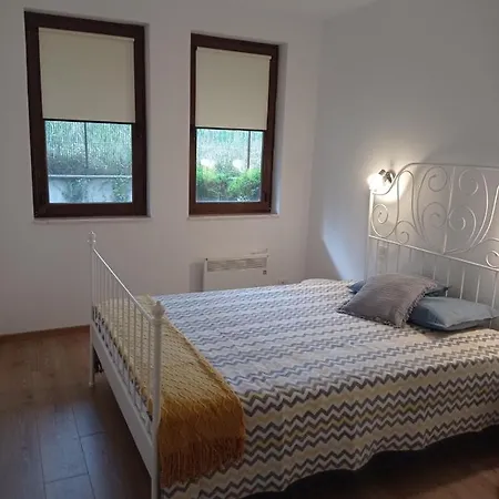 Apartment комплекс падалото 